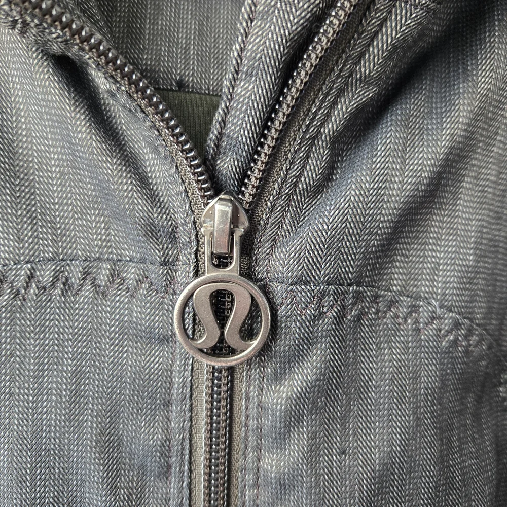 Lululemon Jacket - Picture 3 of 8